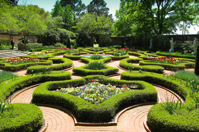 Geometric Style in Design of Urban Landscapes