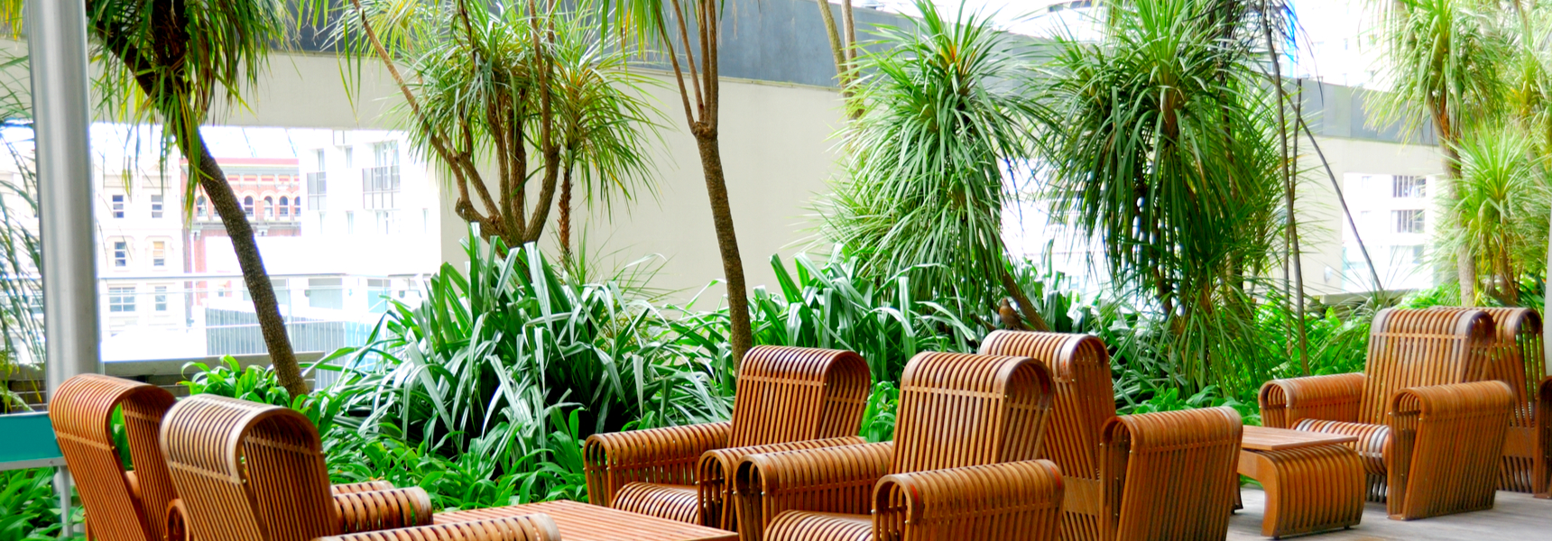 Weather-proofing Small Artificial Trees - 4 Steps